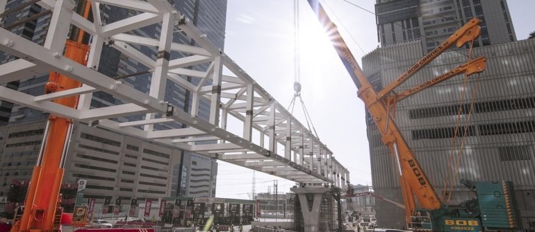 Lifting of Pedestrian Bridge at Sharjah