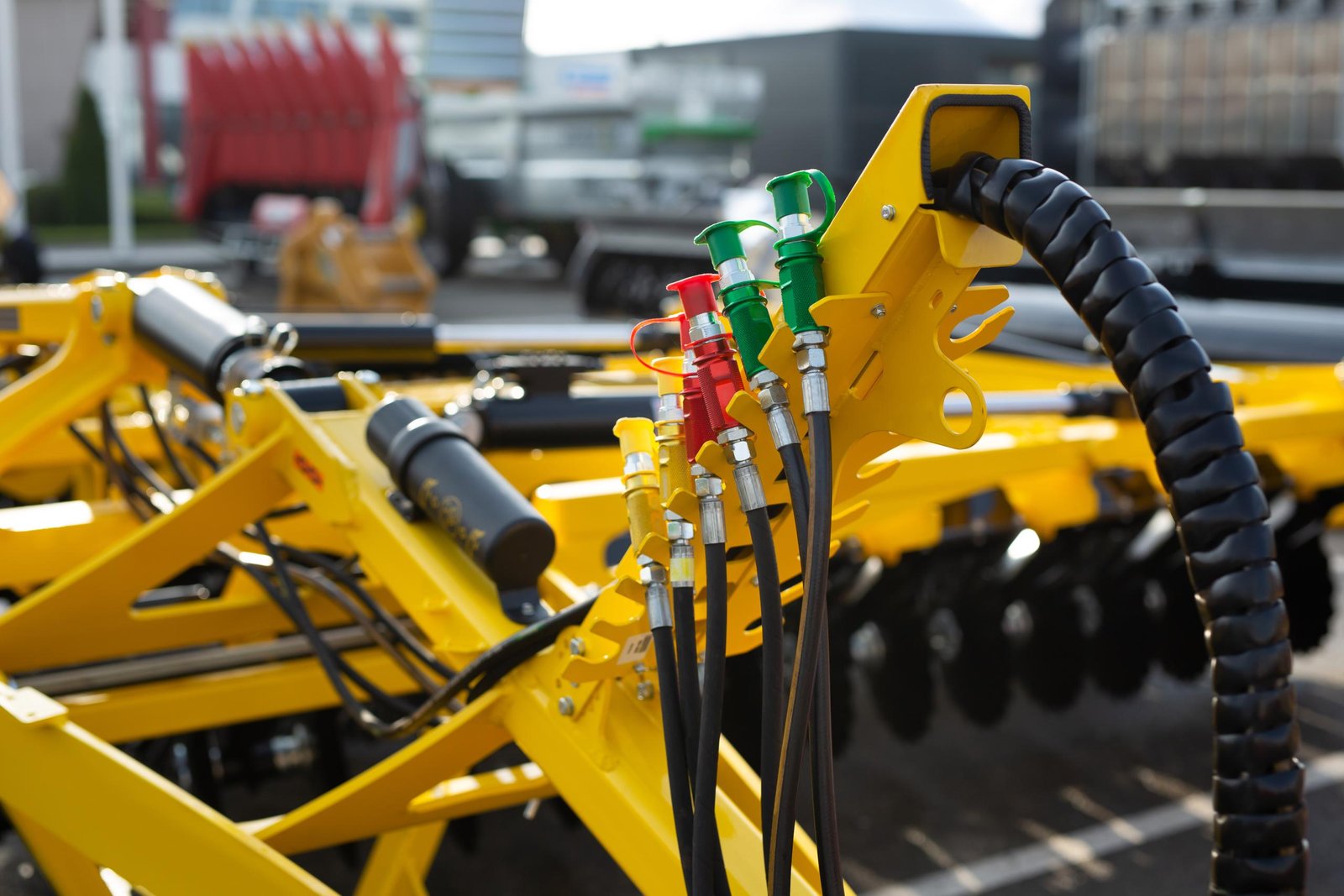 How to Evaluate Rental Equipment Condition Before Signing a Contract